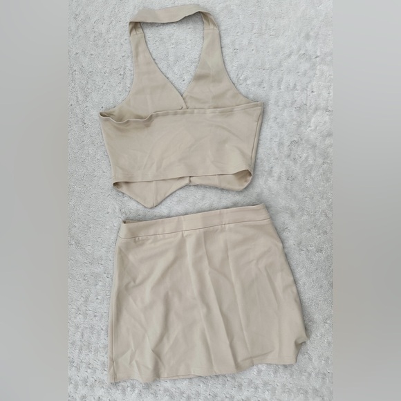 NWT- COMMENSE Button Front Halter Neck Backless Vest Blazer With Skirt Set - Picture 3 of 11